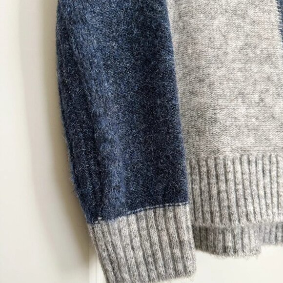 Line & Dot Wool Blend Colorblock Crewneck Sweater in Gray Blue Size S - Picture 4 of 6
